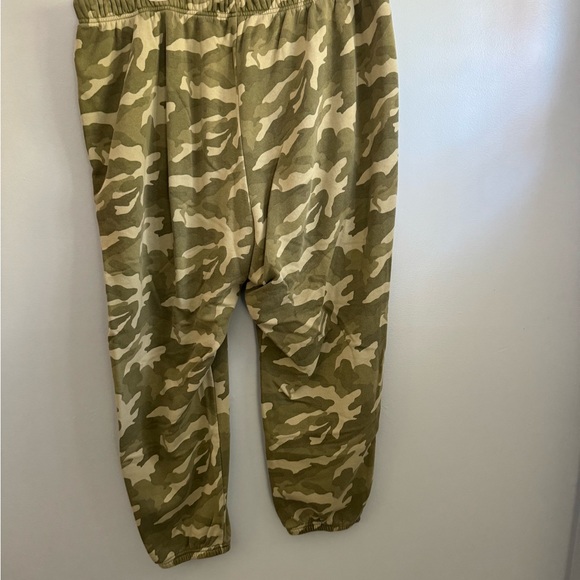 Old Navy Jogger Sweatpants - Picture 2 of 4